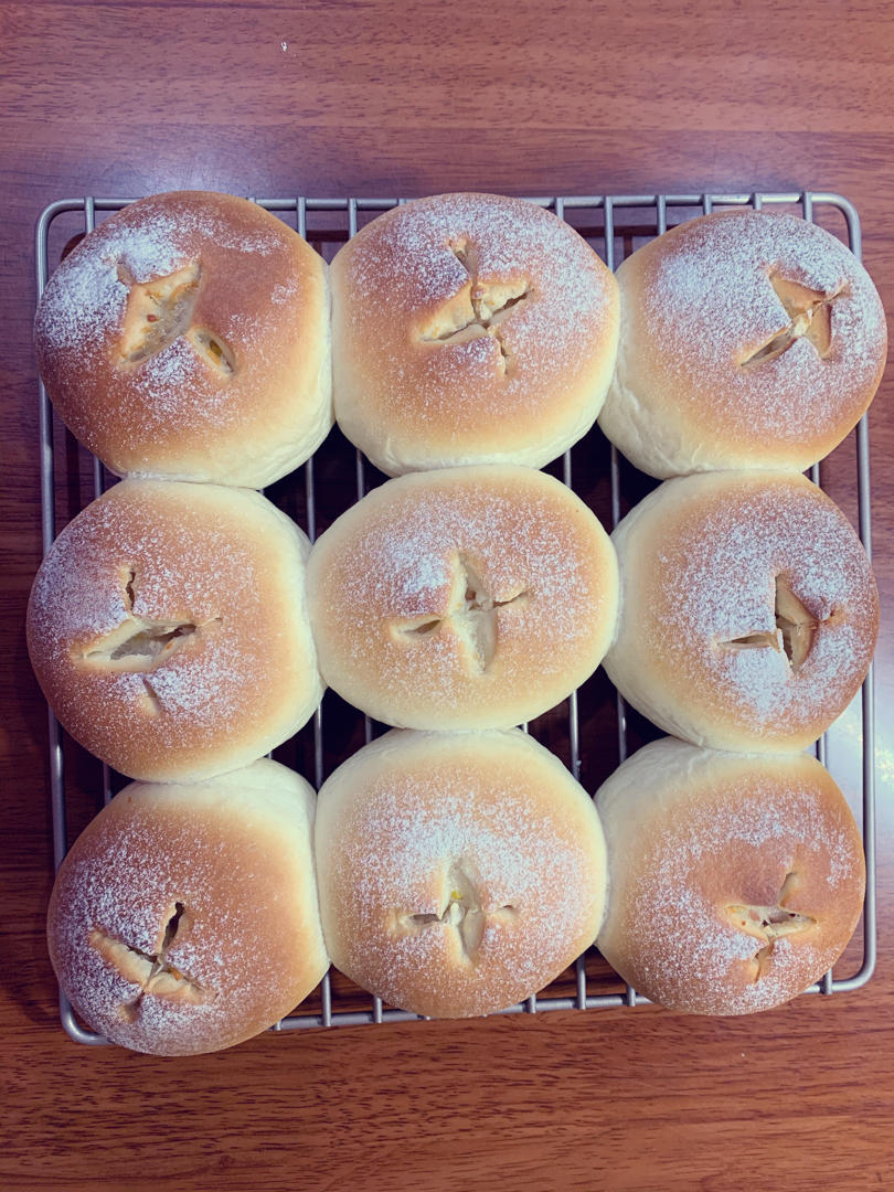 (超好吃的咸口面包）爆浆培根芝士面包