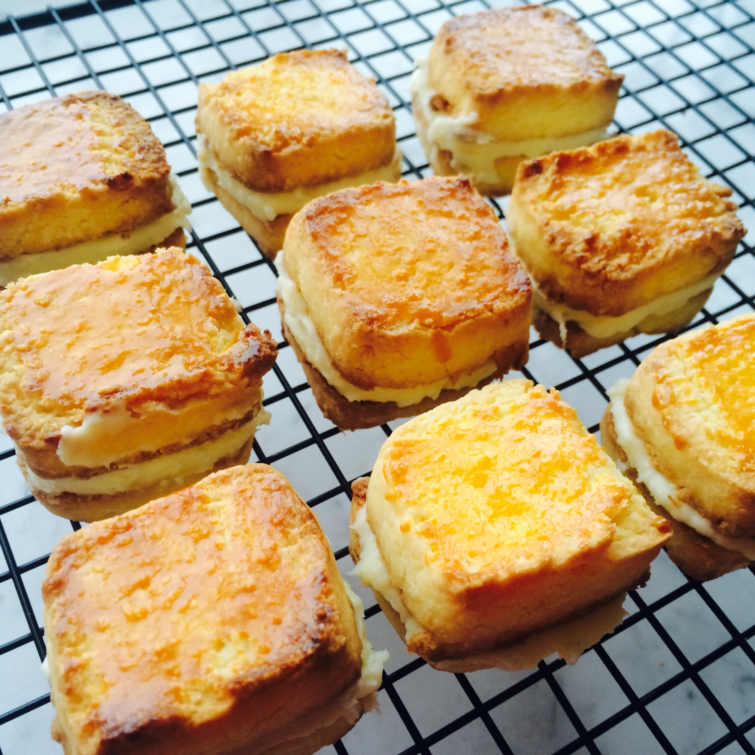 乳酪奶油夹心酥饼