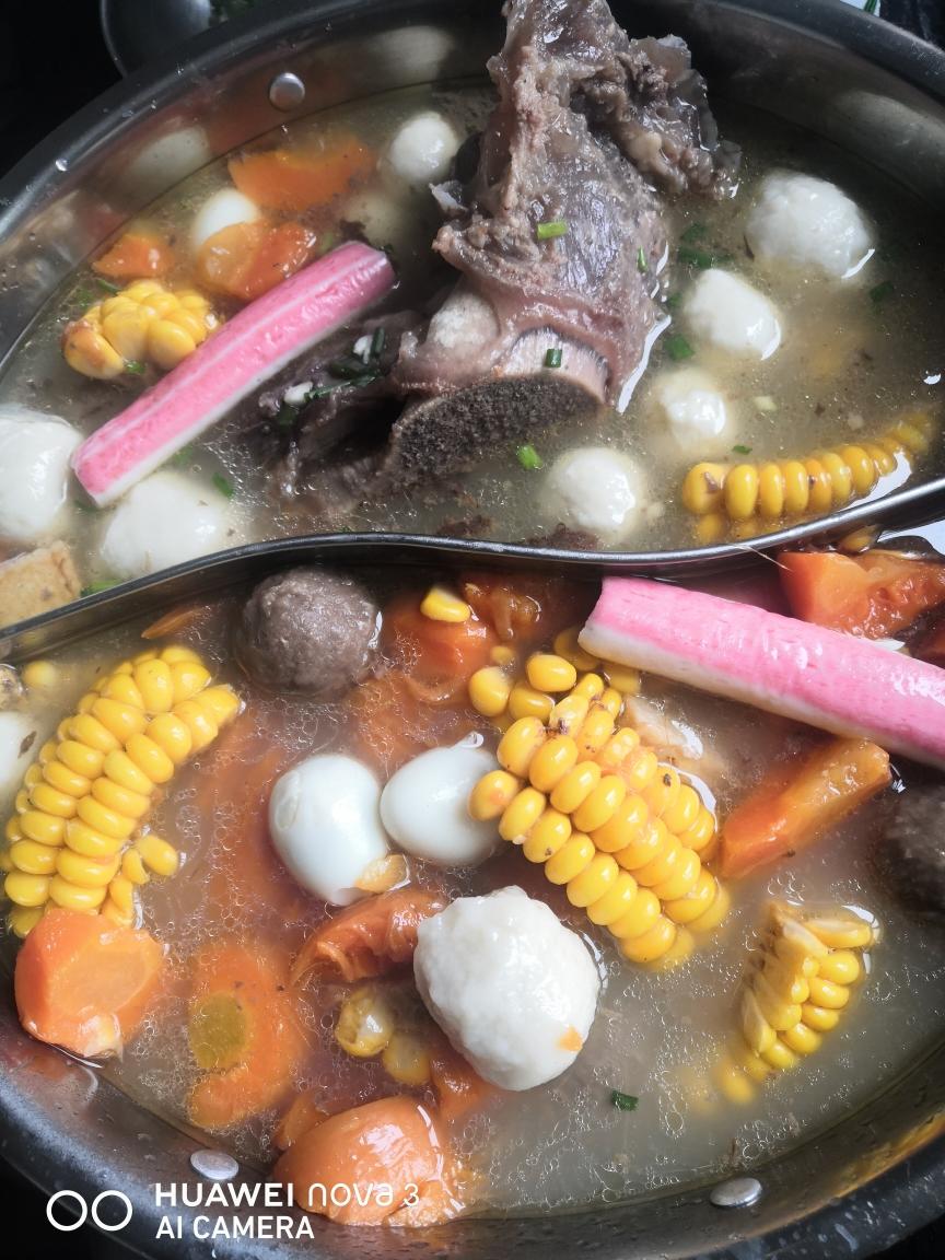 寒冬，来一份热乎乎的牛骨头火锅吧的做法