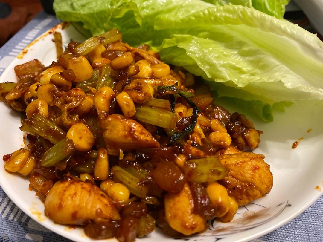 菜包单锅辣白菜玉米鸡肉饭【健康一锅端】