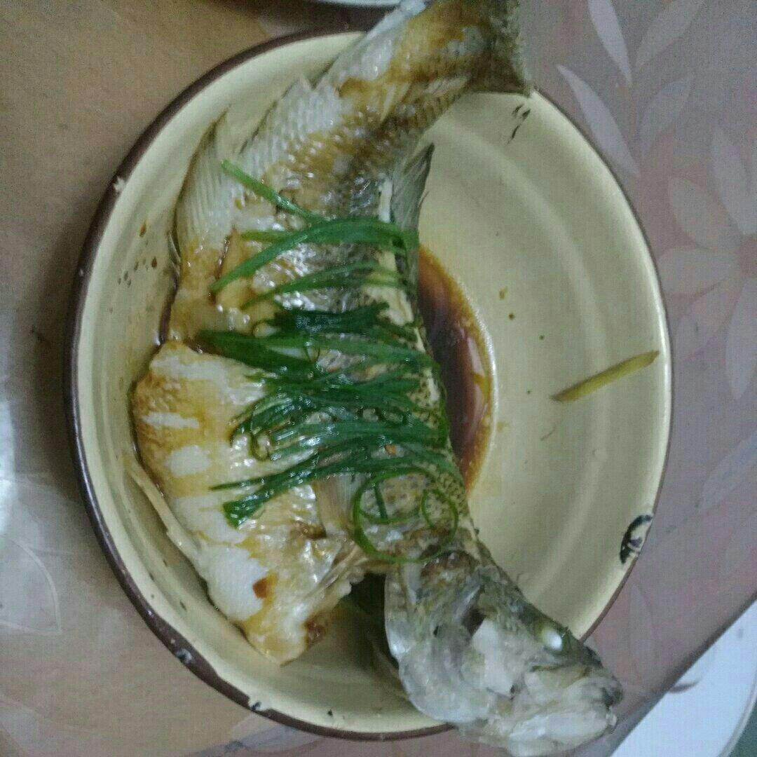 蒸鲈鱼