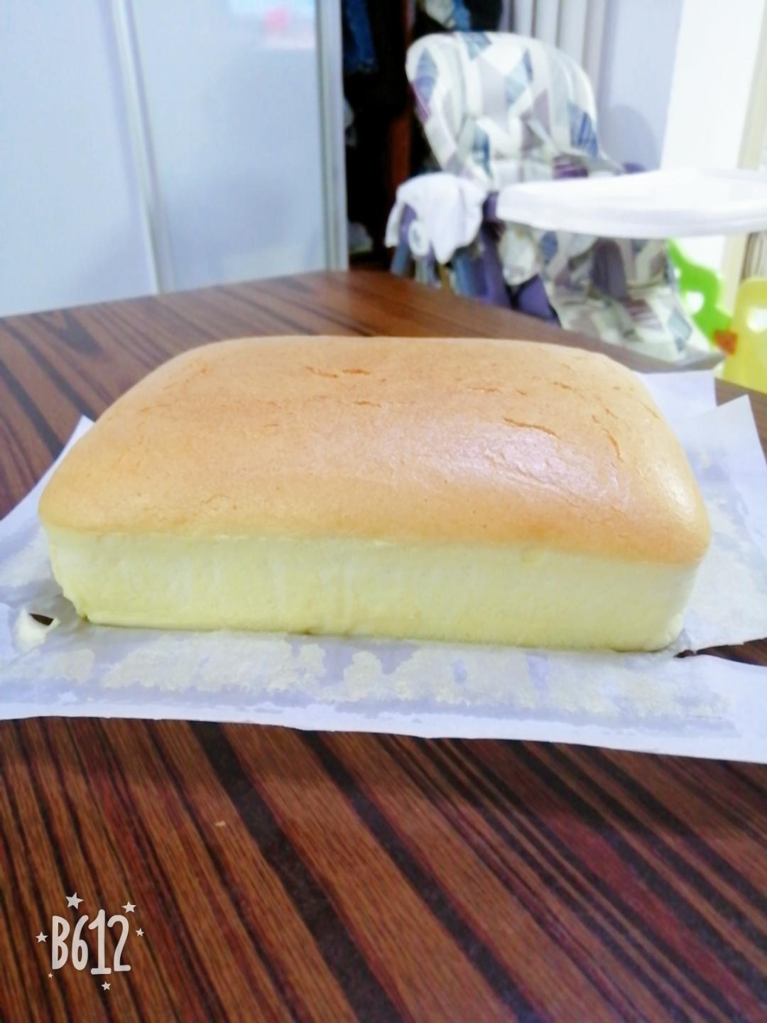 堪比柯基屁股
爆浆芝士🧀古早蛋糕