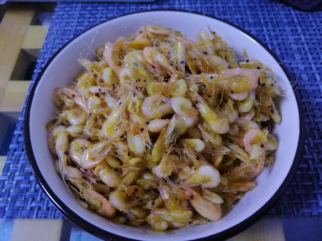 爆炒小河虾