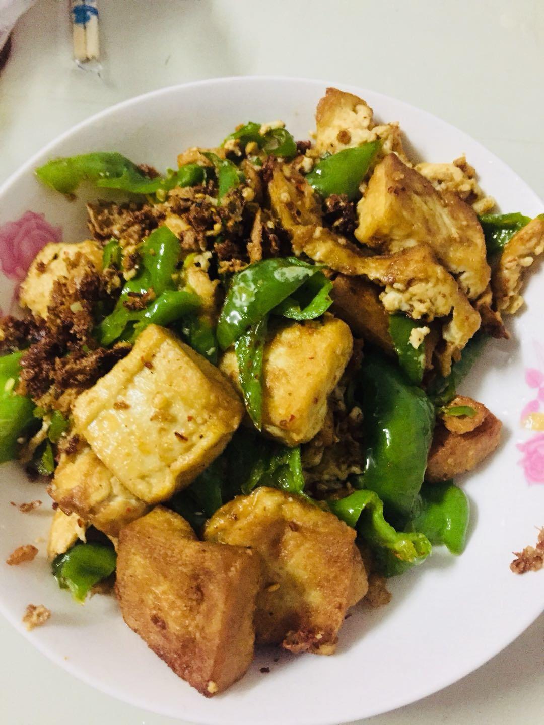 青椒炒豆腐
