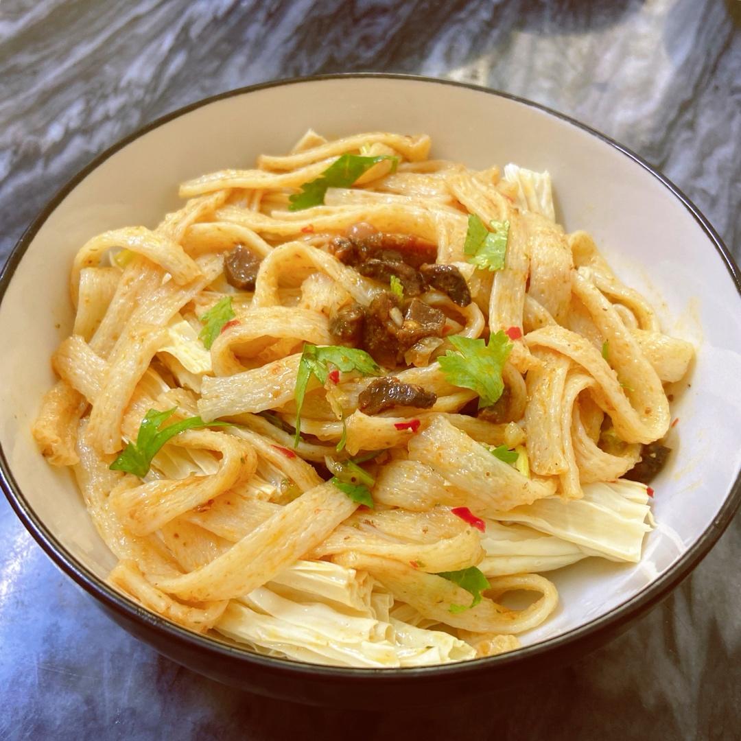 syuhamm做的凉拌牛筋面