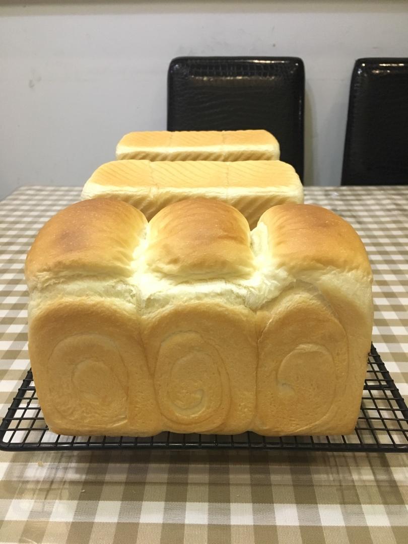 早餐白吐司          （庞多米 Pain de mie）
