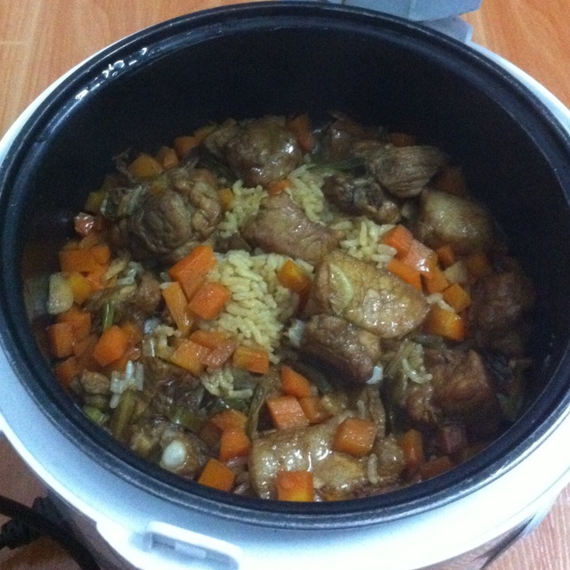 喷香排骨焖饭（爆好吃）