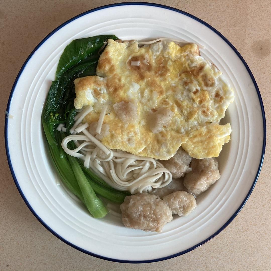 青菜鸡蛋方便面