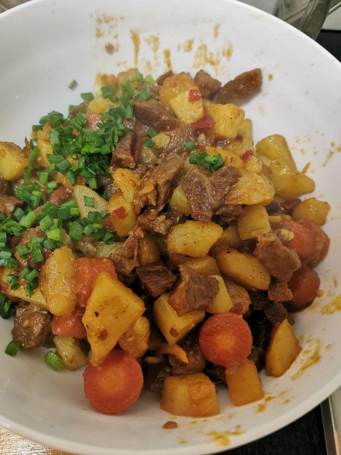 快手硬菜——土豆烧牛肉