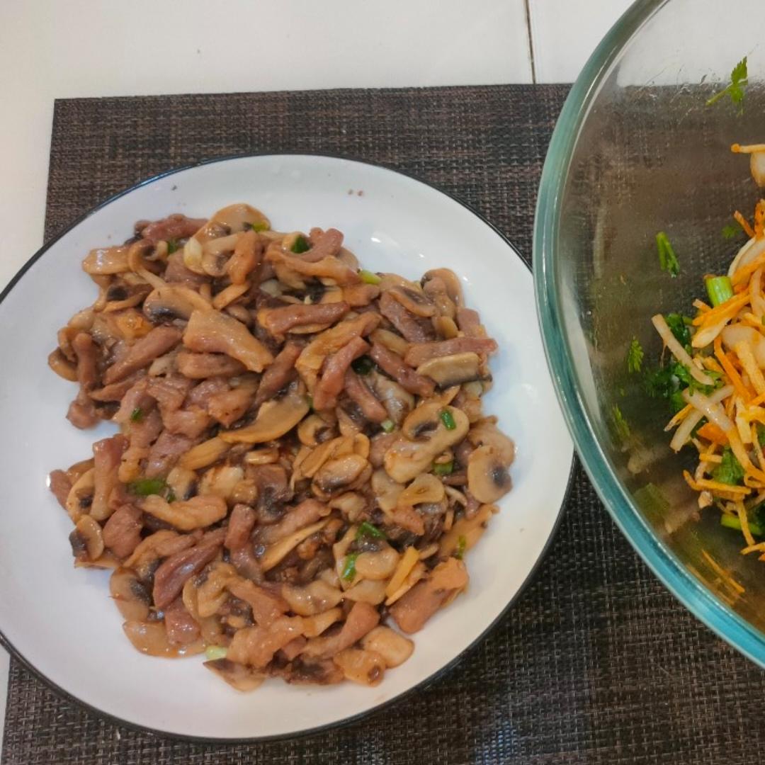 超下饭蘑菇炒肉