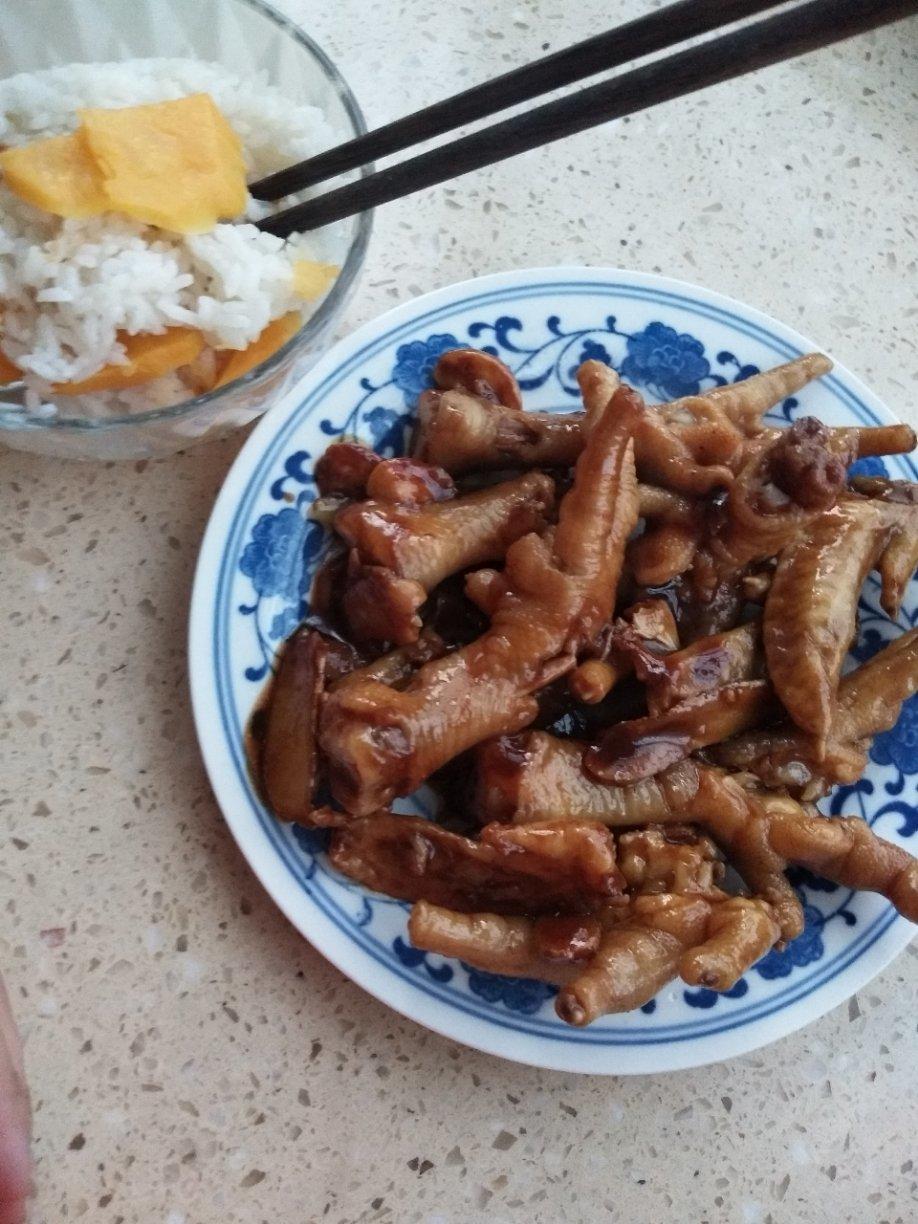 秘制红烧鸡爪