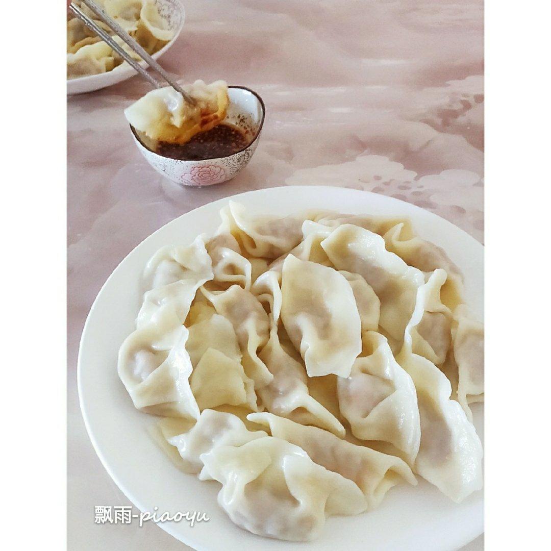 猪肉芹菜饺子（视频食谱）