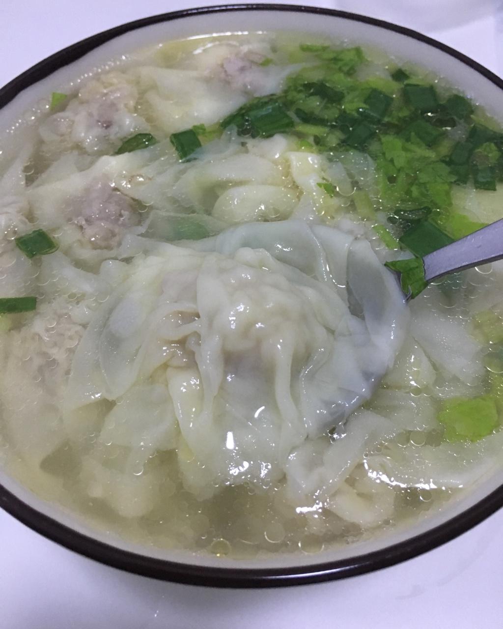 超级小猪头做的绉纱馄饨