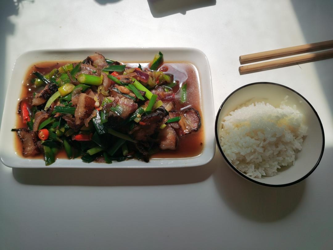 蒜苗炒腊肉