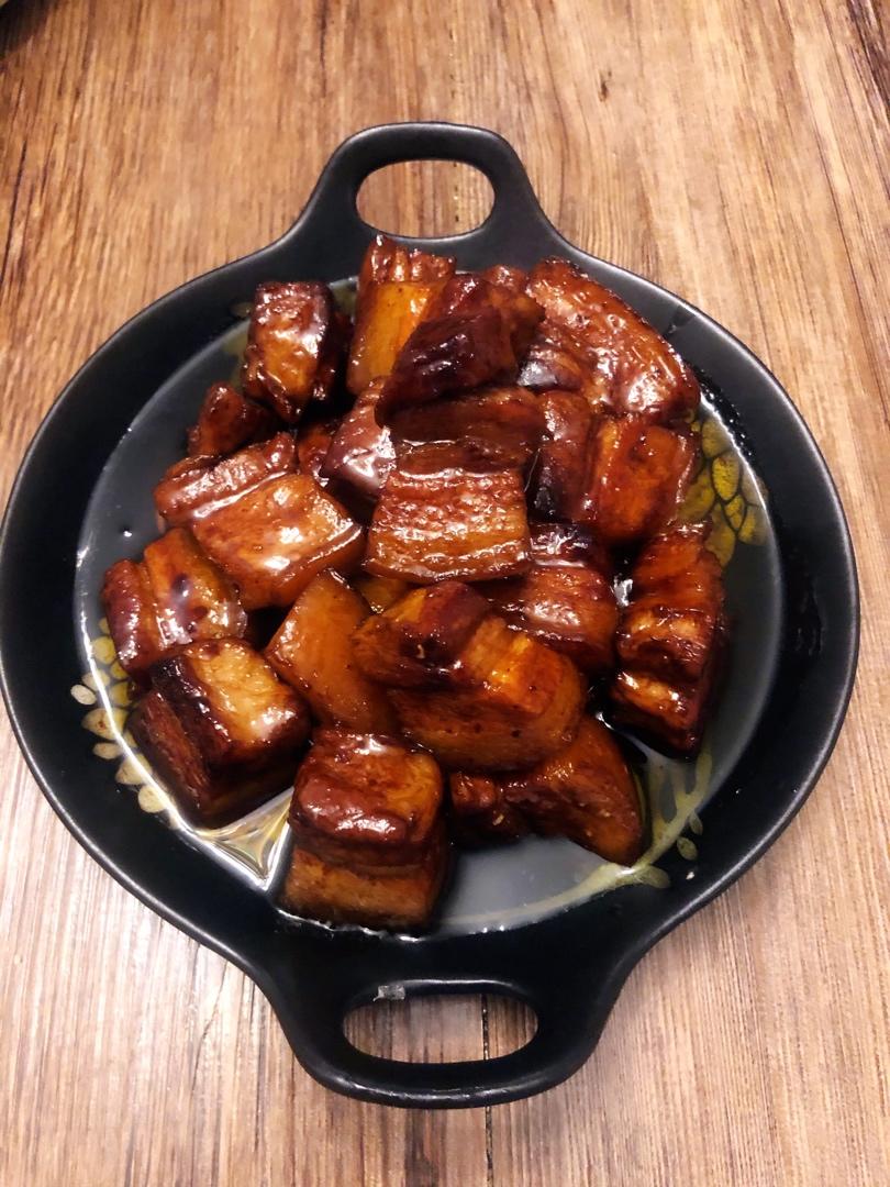 又酥又嫩又入味的五花肉炖鸭蛋