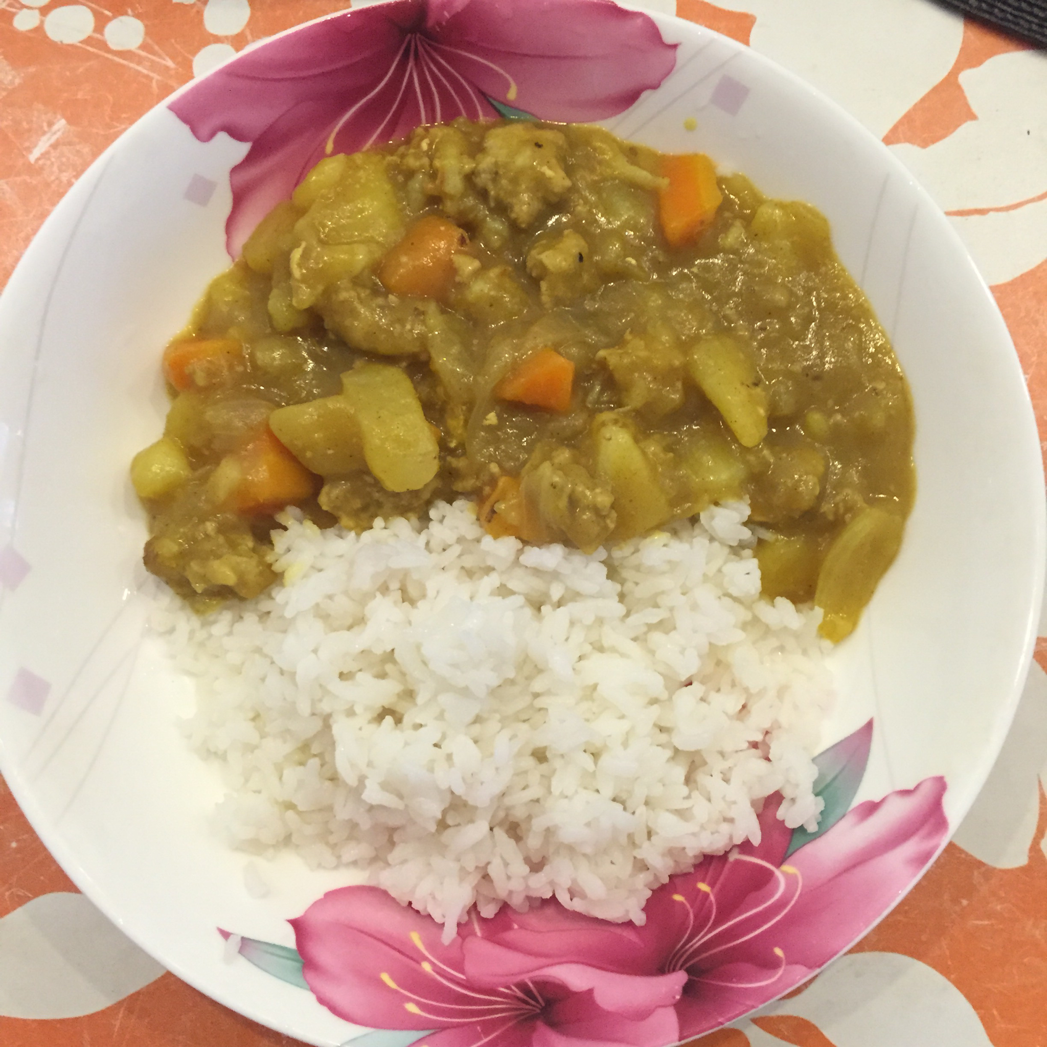 咖喱鸡块饭