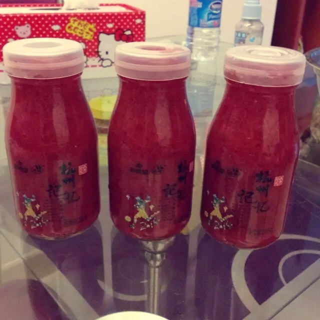 酸酸甜甜杨梅汁
