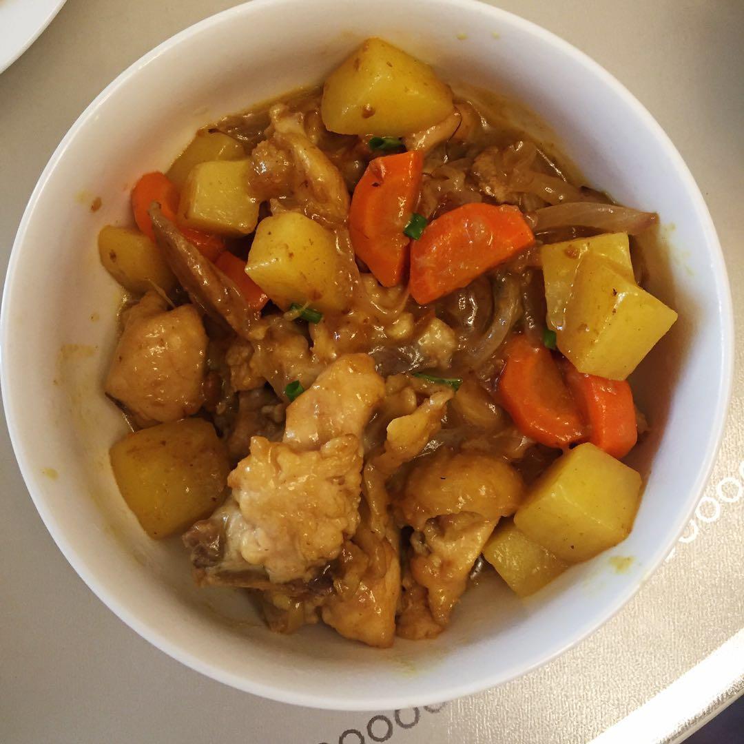 咖喱土豆鸡块
