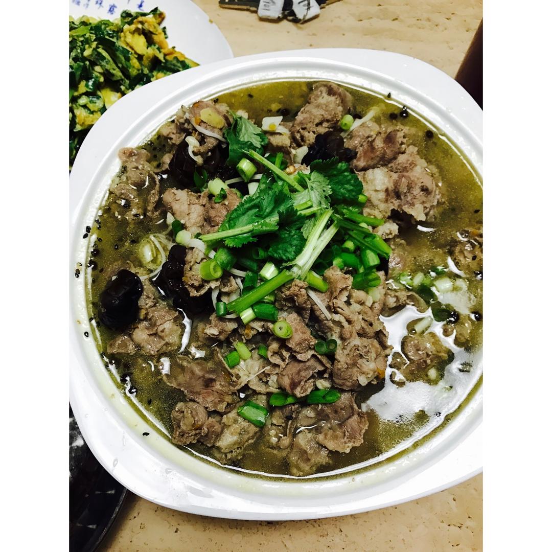 酸汤肥牛