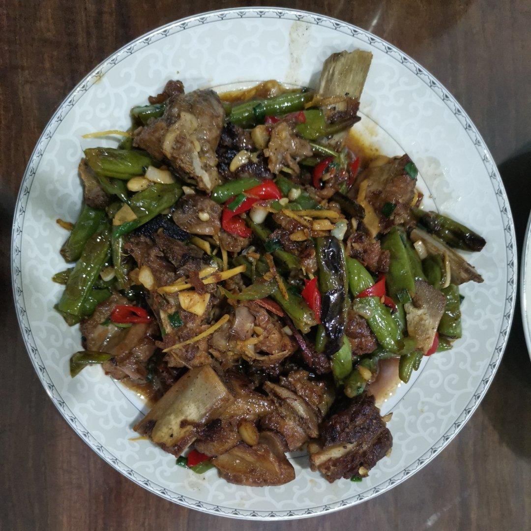 四季豆炒排骨