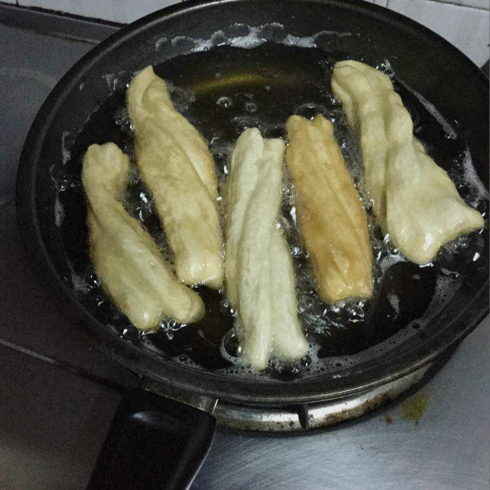 健康无添加不太蓬松的油条