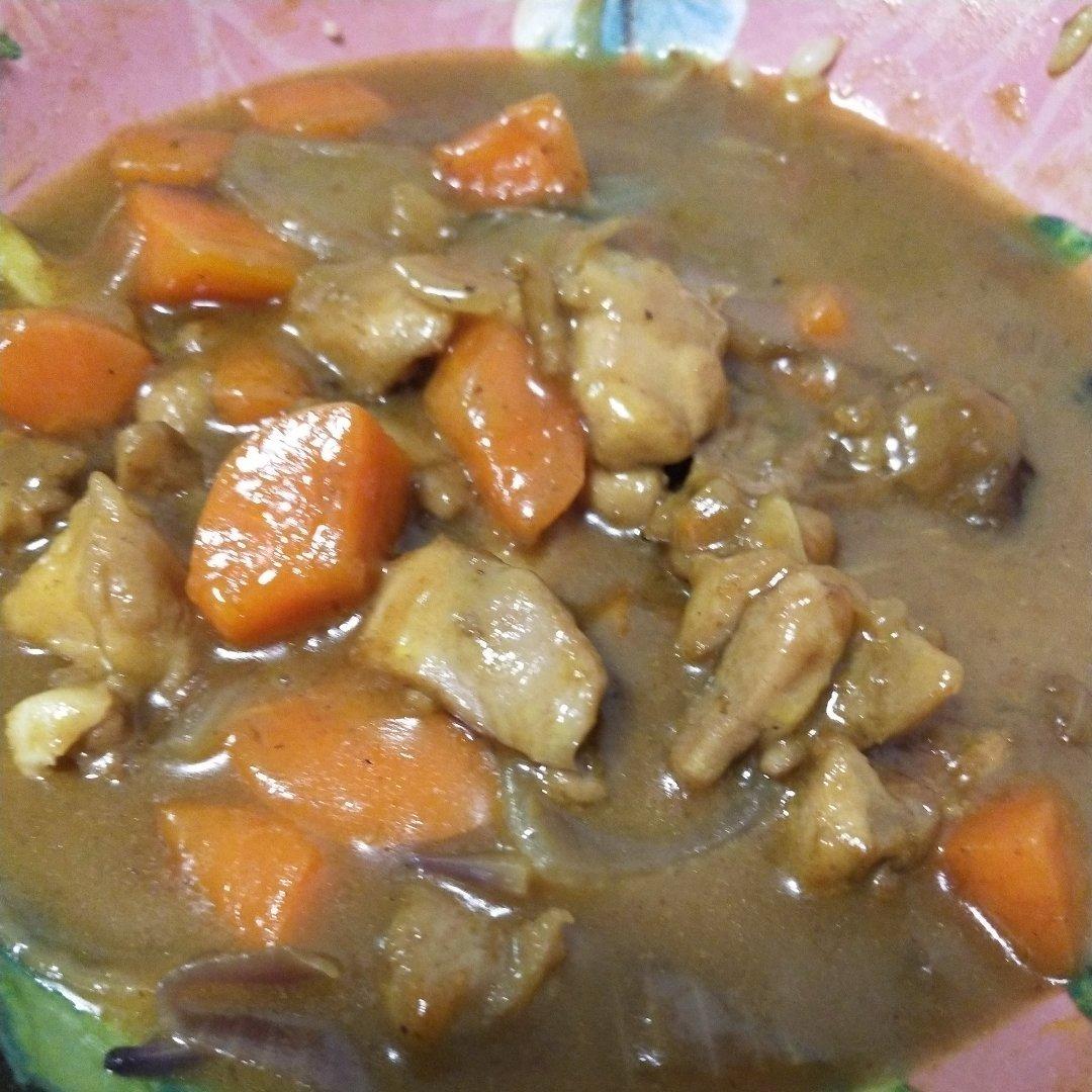 咖喱鸡肉饭