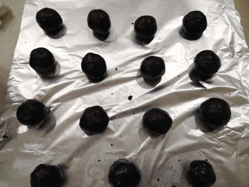 九蒸九晒芝麻丸的做法