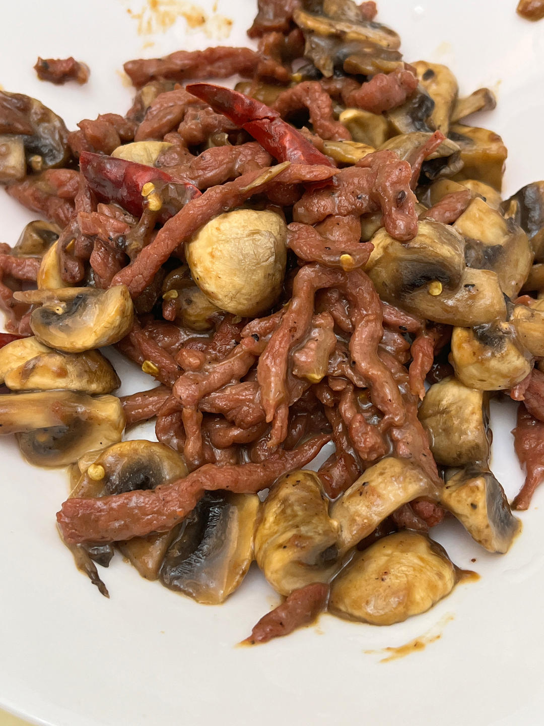 蘑菇炒牛肉