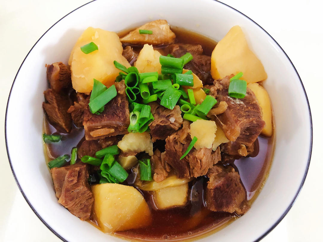 土豆炖牛肉