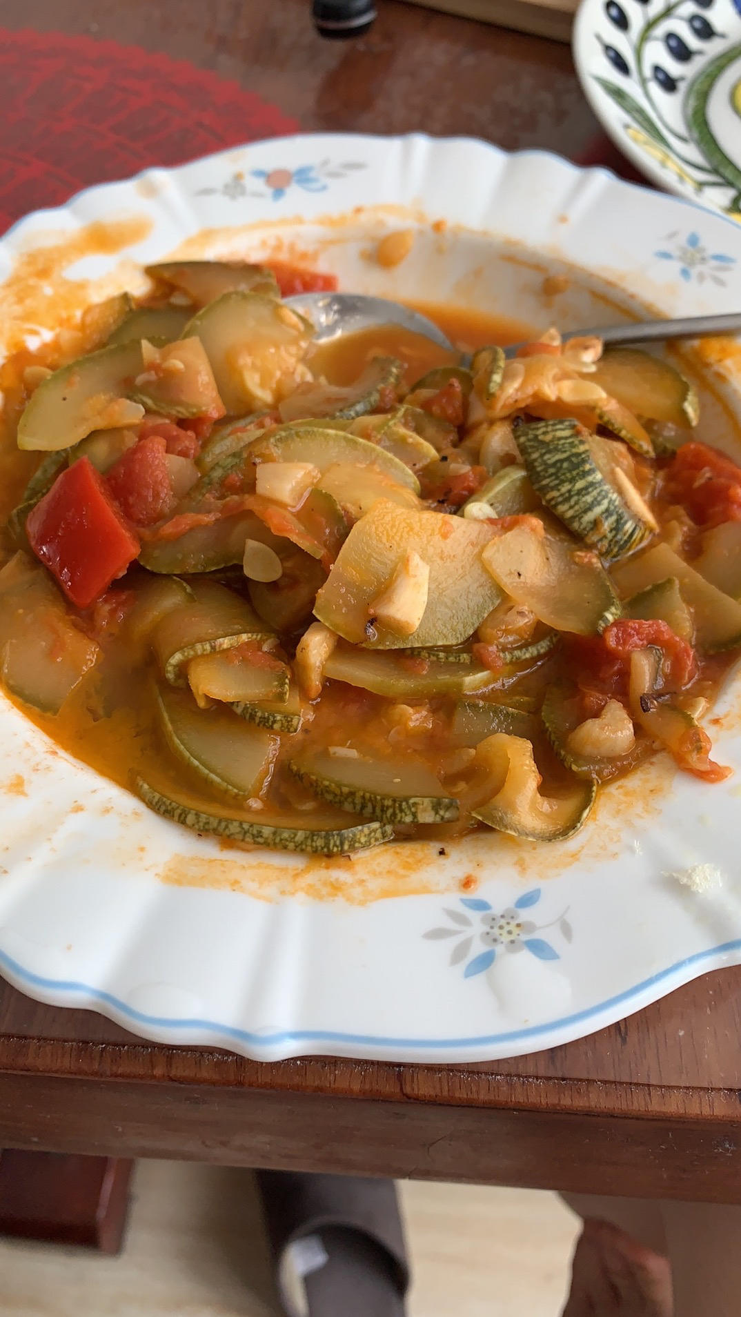 西红柿炒西葫芦