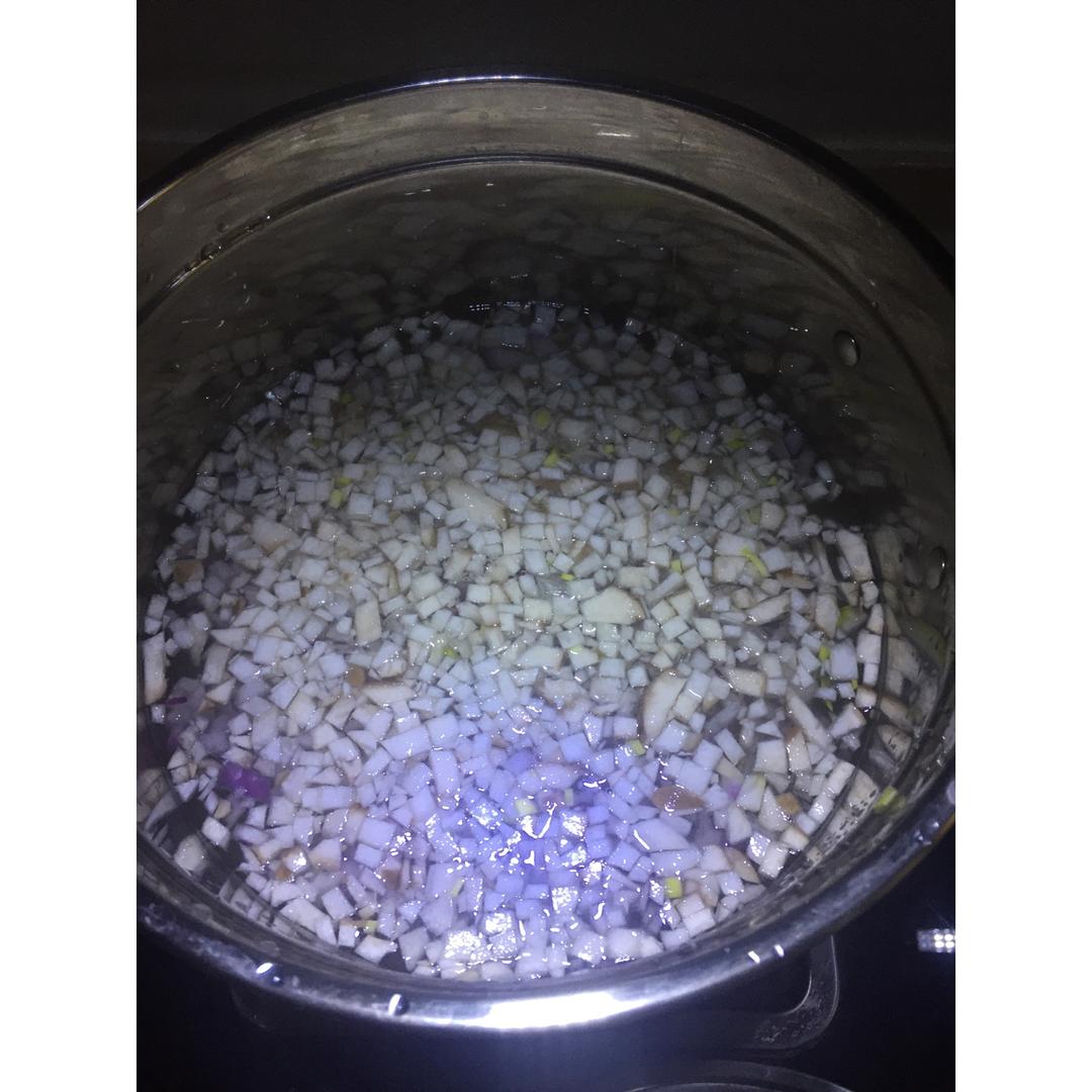 奶油蘑菇浓汤 Cream of Mushroom Soup