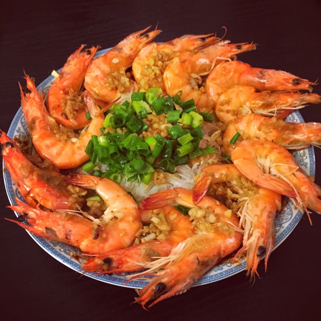 蒜蓉粉丝蒸大虾