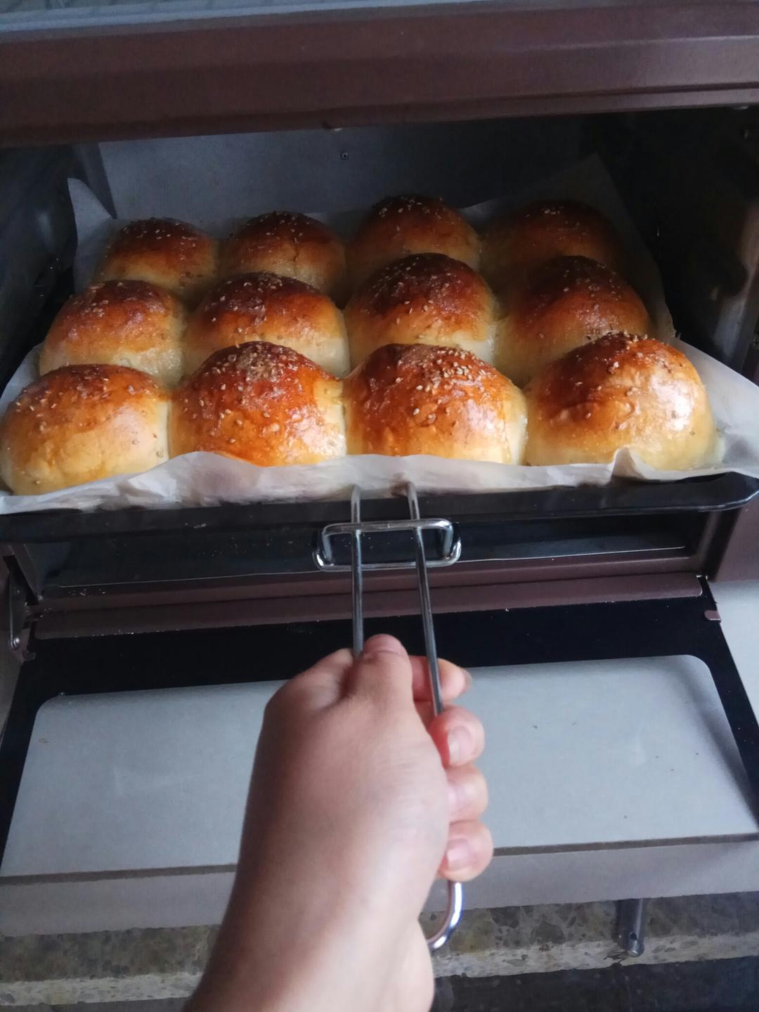 牛奶小面包的做法