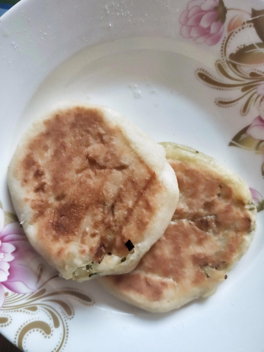 懒人版葱香发面饼 要多软有多软 零失败的方子 附细节视频详解