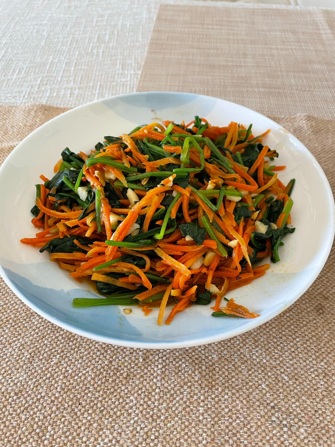 清炒菠菜胡萝卜丝