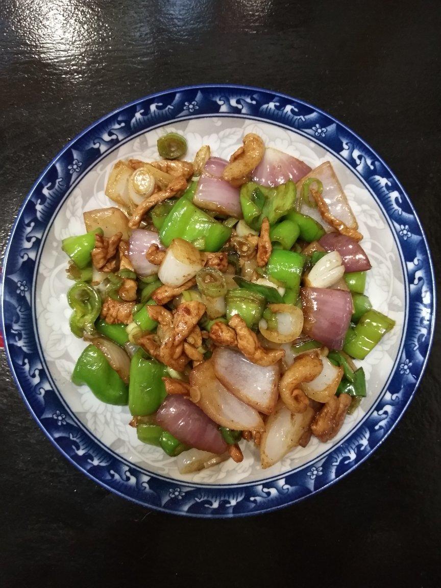 坏蛋的妈妈做的黄瓜炒牛里脊