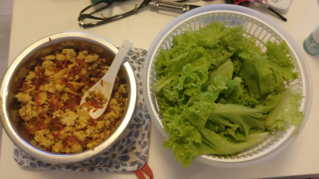 【健康三餐】咖喱鸡肉末生菜卷