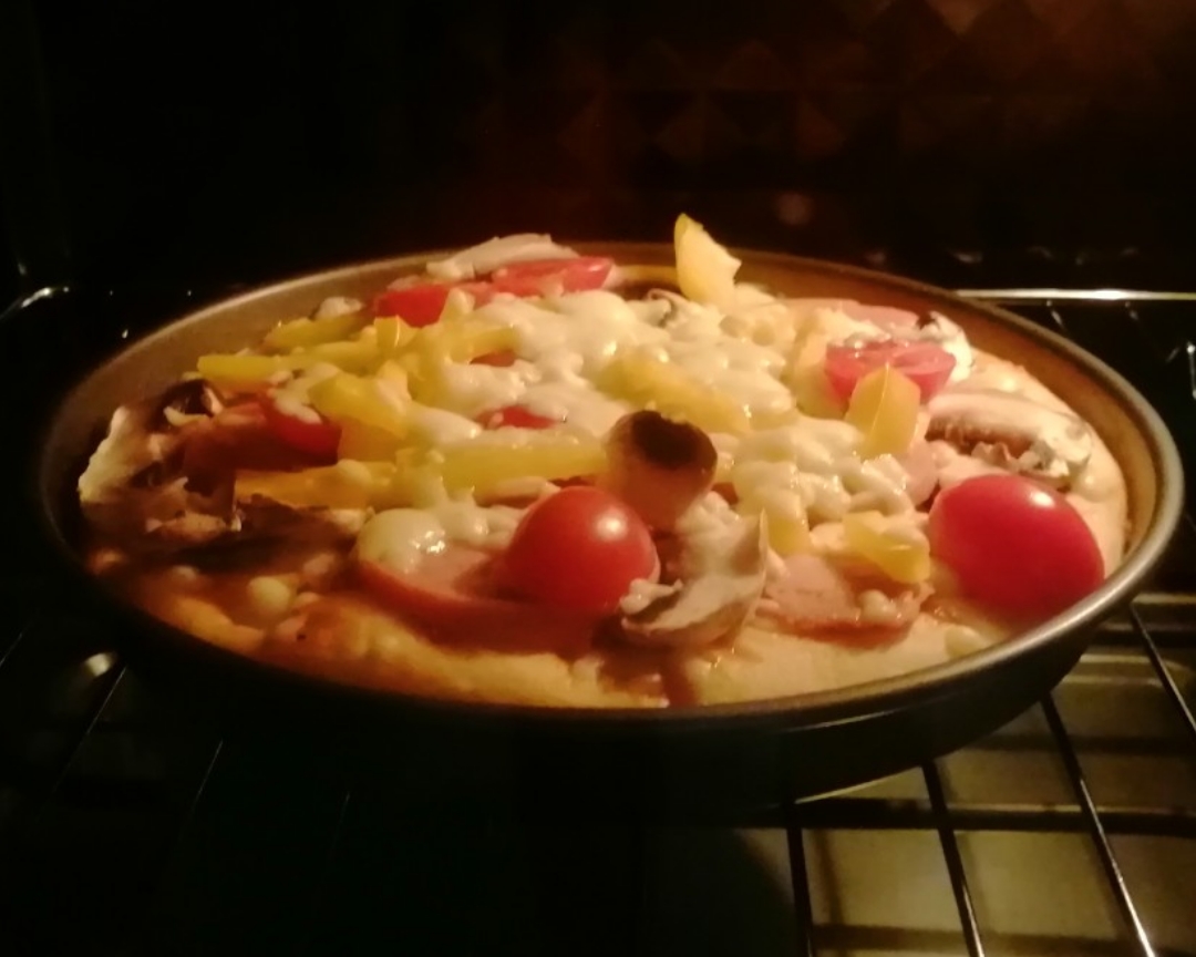 芝士火腿披萨