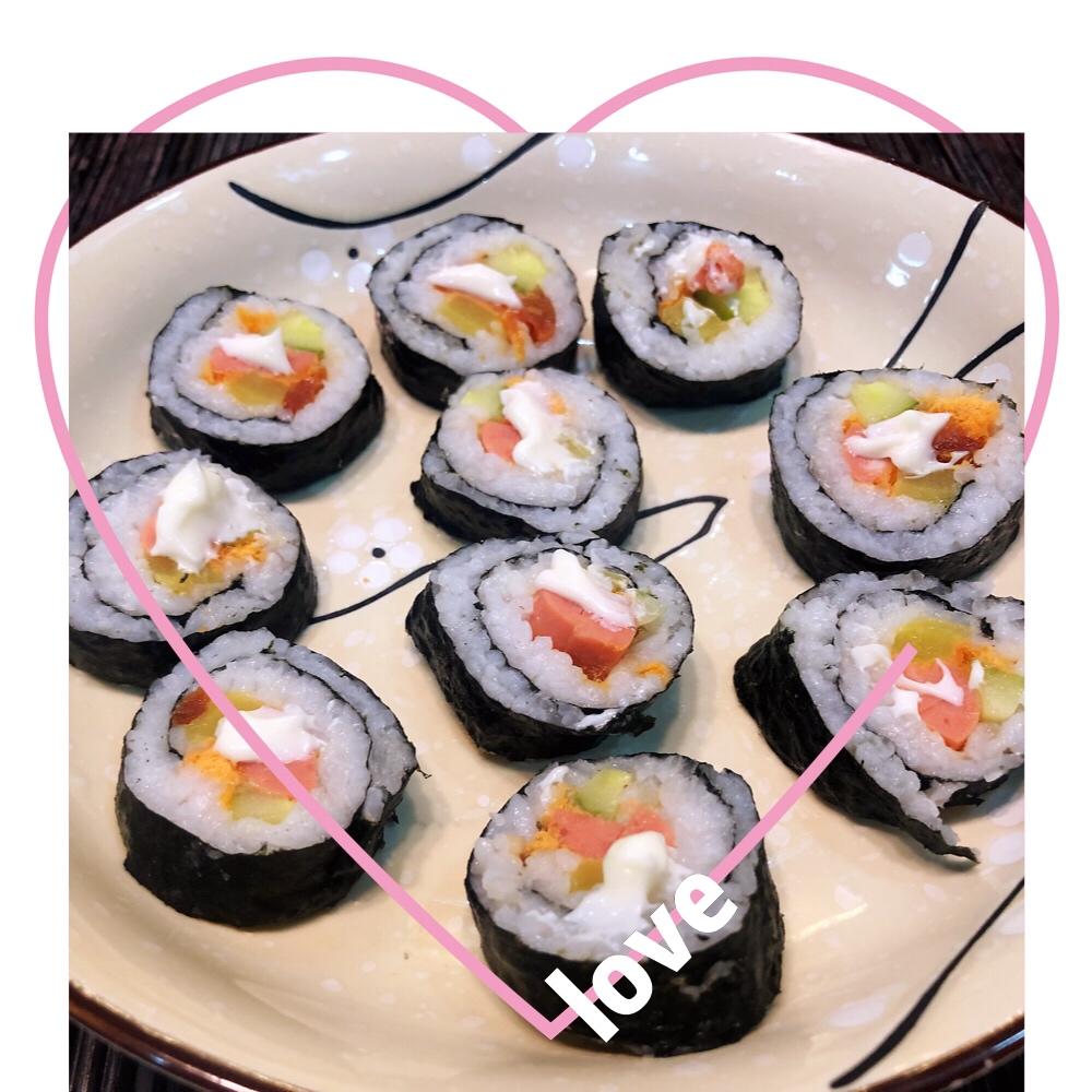 鱼子酱反卷寿司