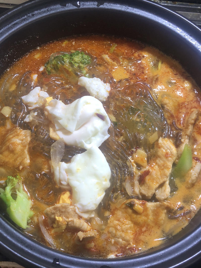 猪肉粉丝煲