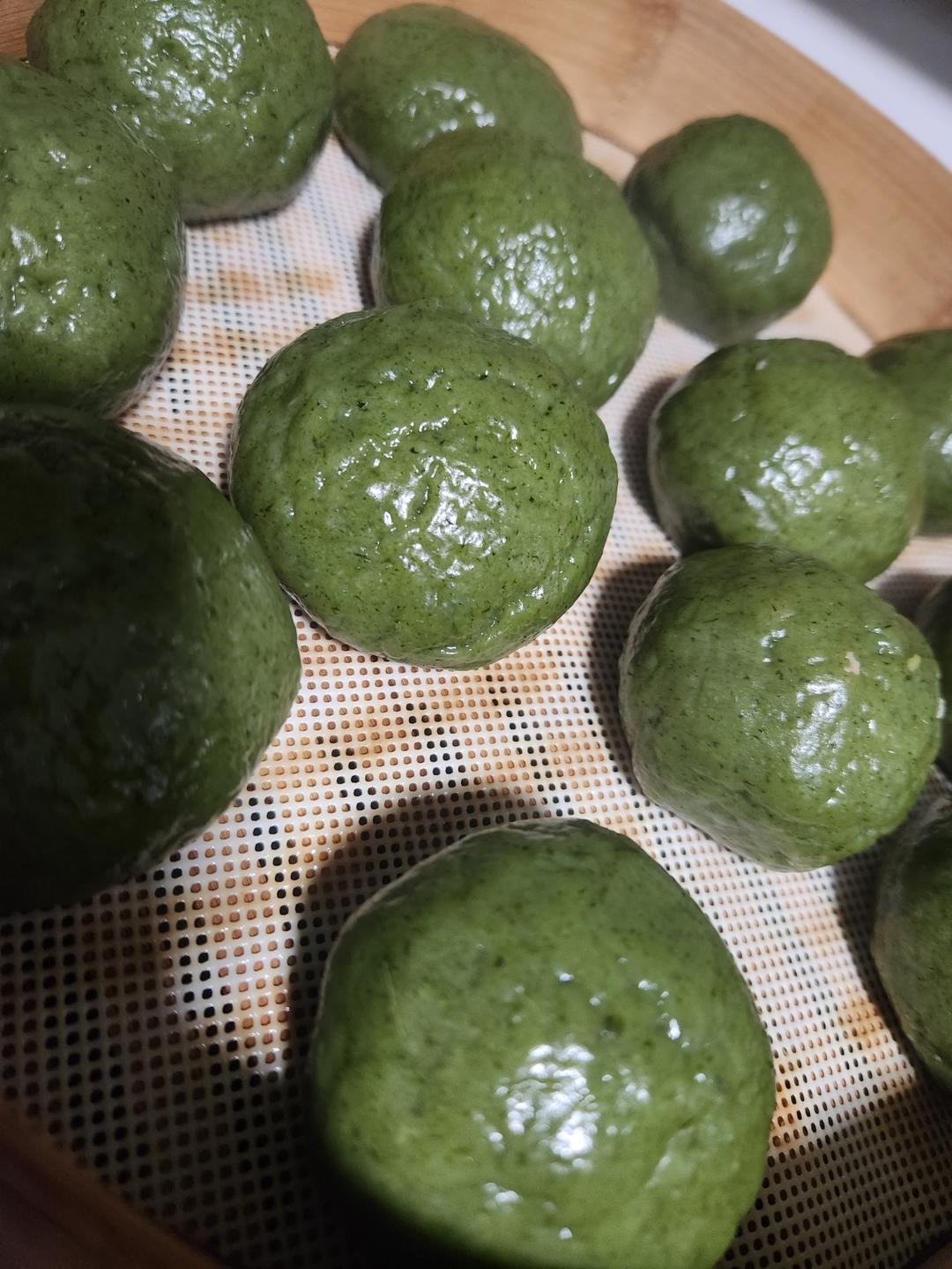 清明必吃的艾草青团