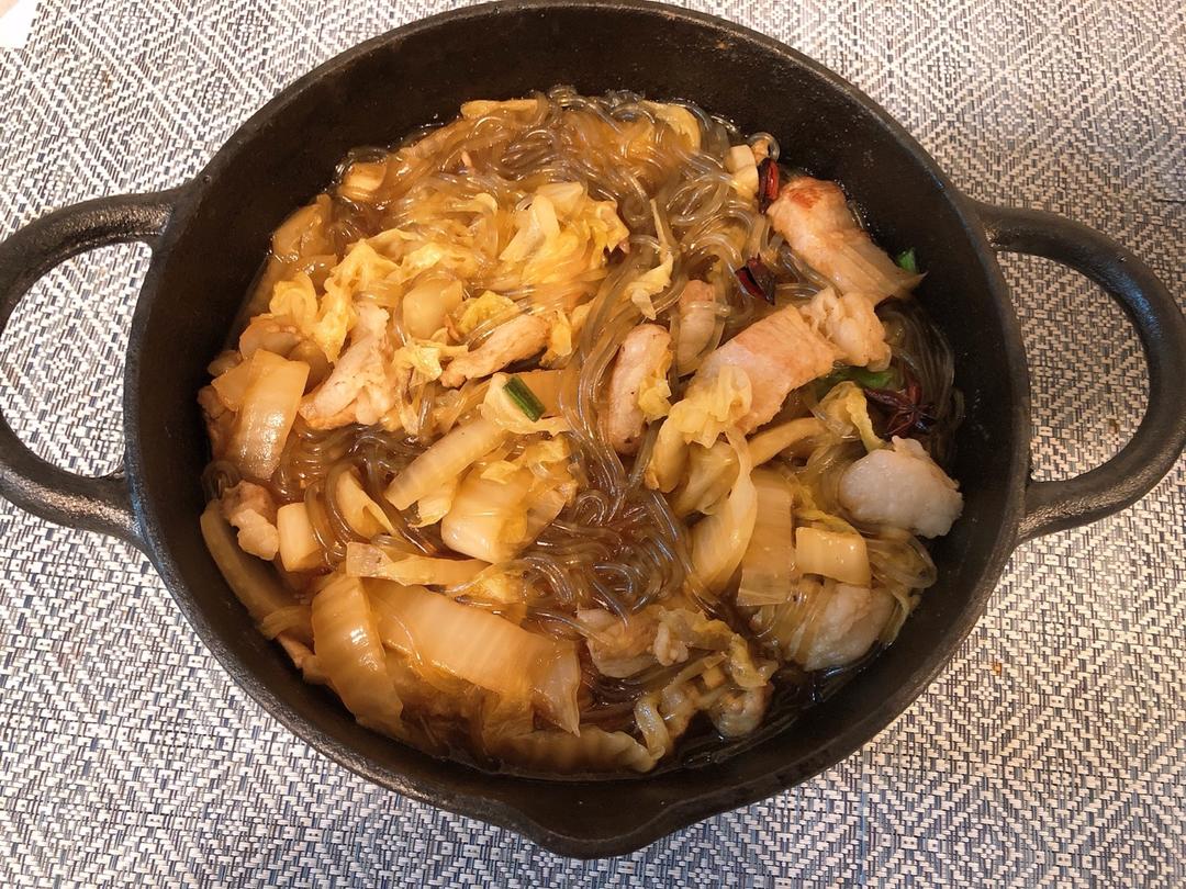 东北酸菜猪肉炖粉条