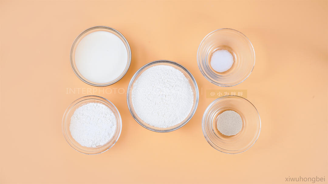 纯奶手撕吐司的做法 步骤1