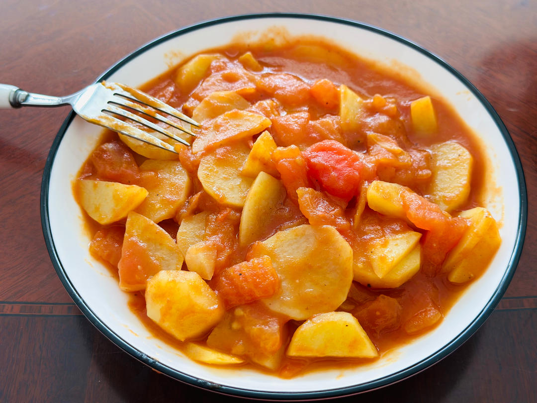 土豆炒蕃茄 出奇不意的美味