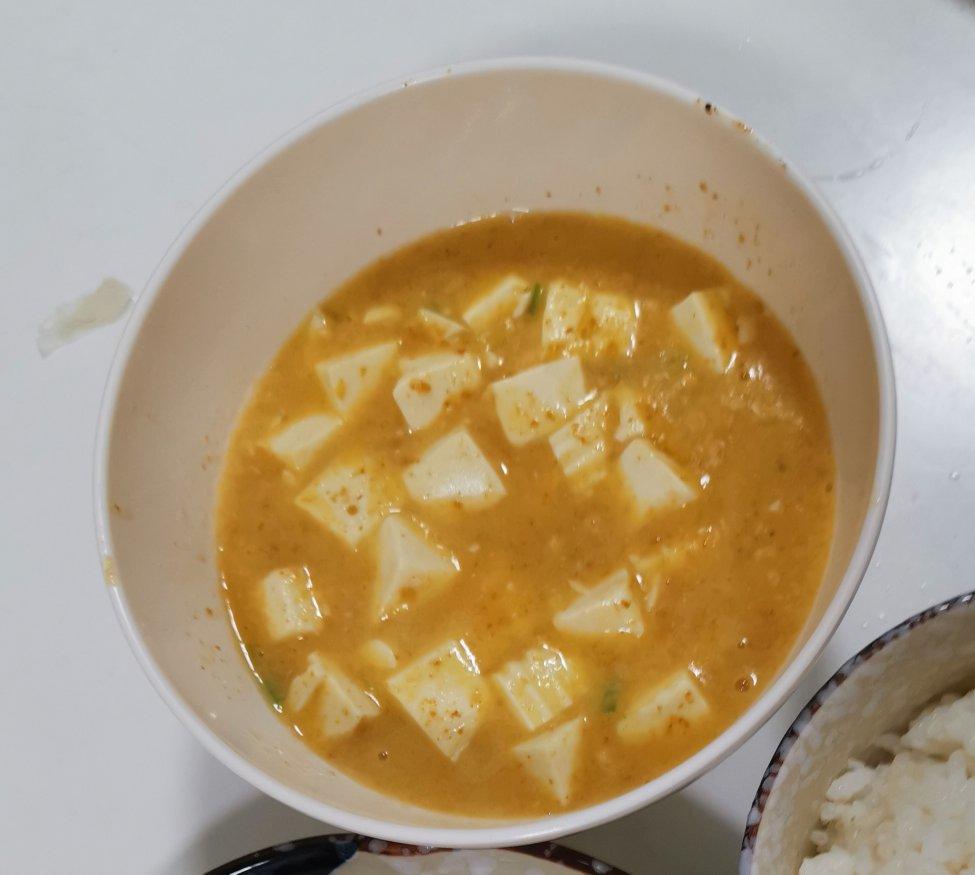 咸蛋黄豆腐汤