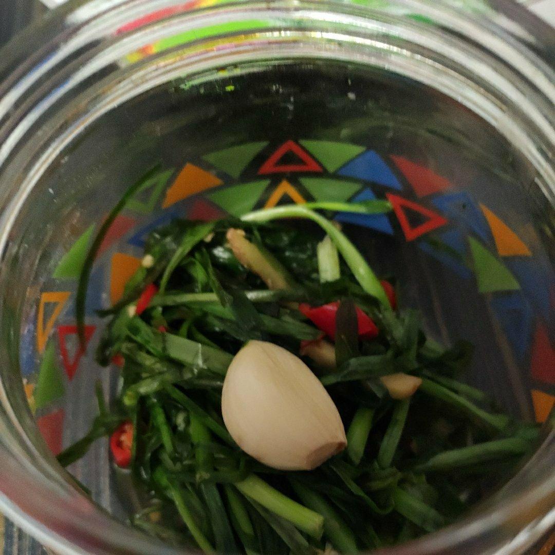 腌韭菜
