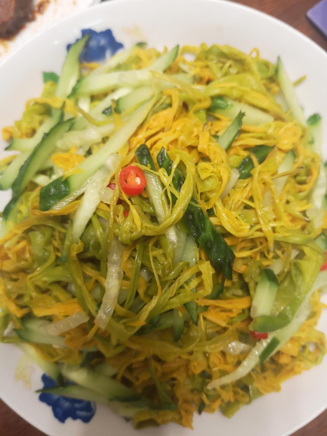 凉拌鲜黄花菜