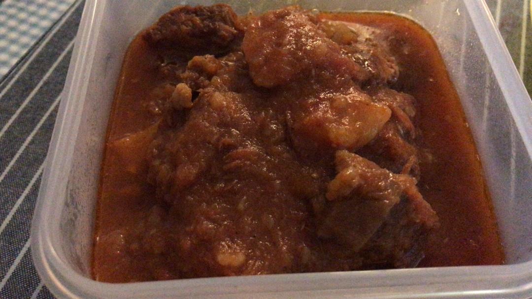番茄土豆炖牛腩