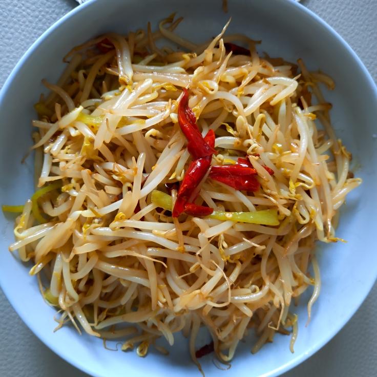 清炒豆芽的做法