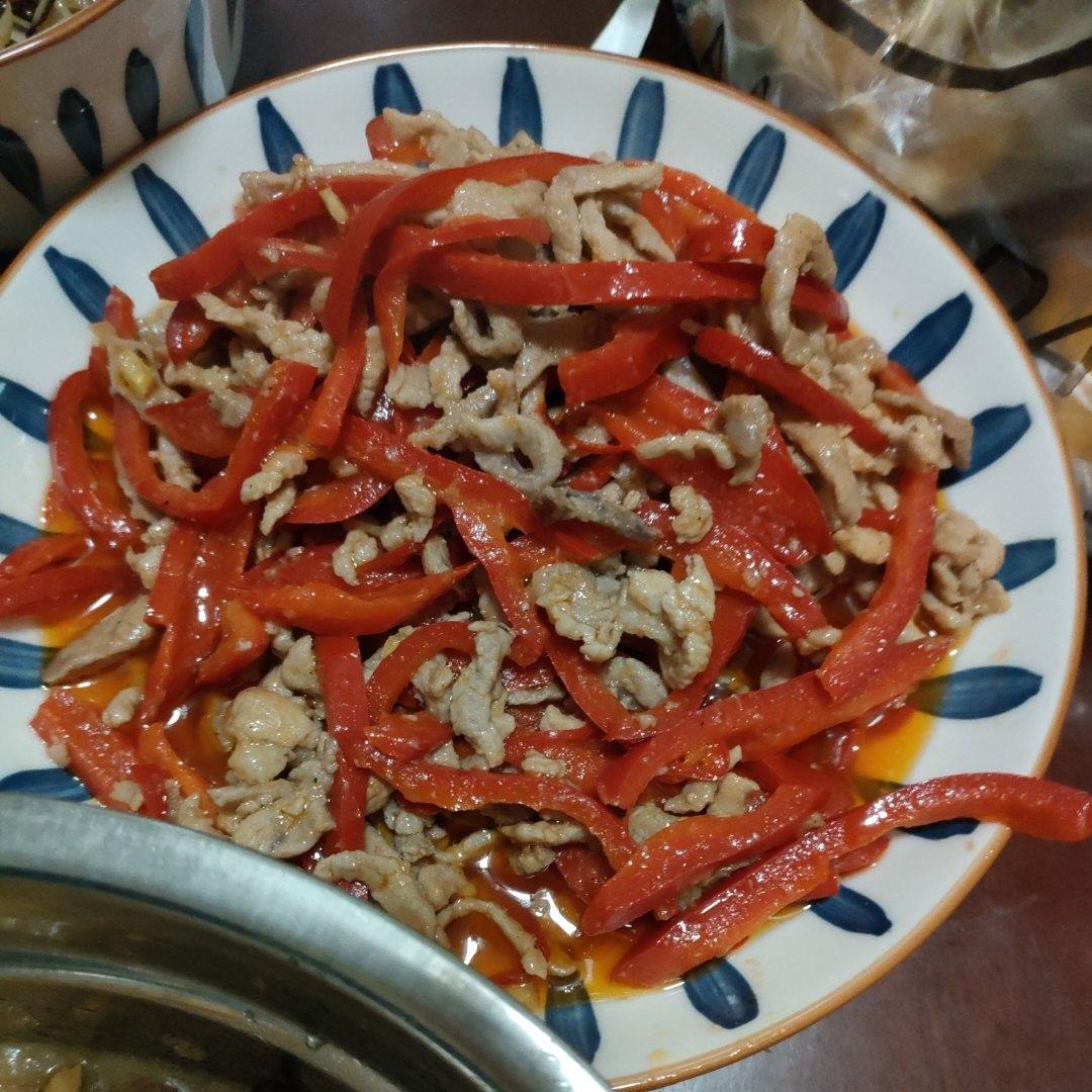 快手菜−红椒炒肉丝
